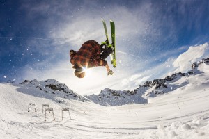 开云官网-巴西对阵曼联，当桑巴铁蹄踏碎红魔防线，托尼完成对旧秩序的终极审判