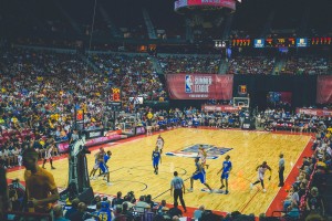 开云平台-德布劳内，当蓝黑风暴席卷乌拉圭，压力熔炉炼就王者爆发