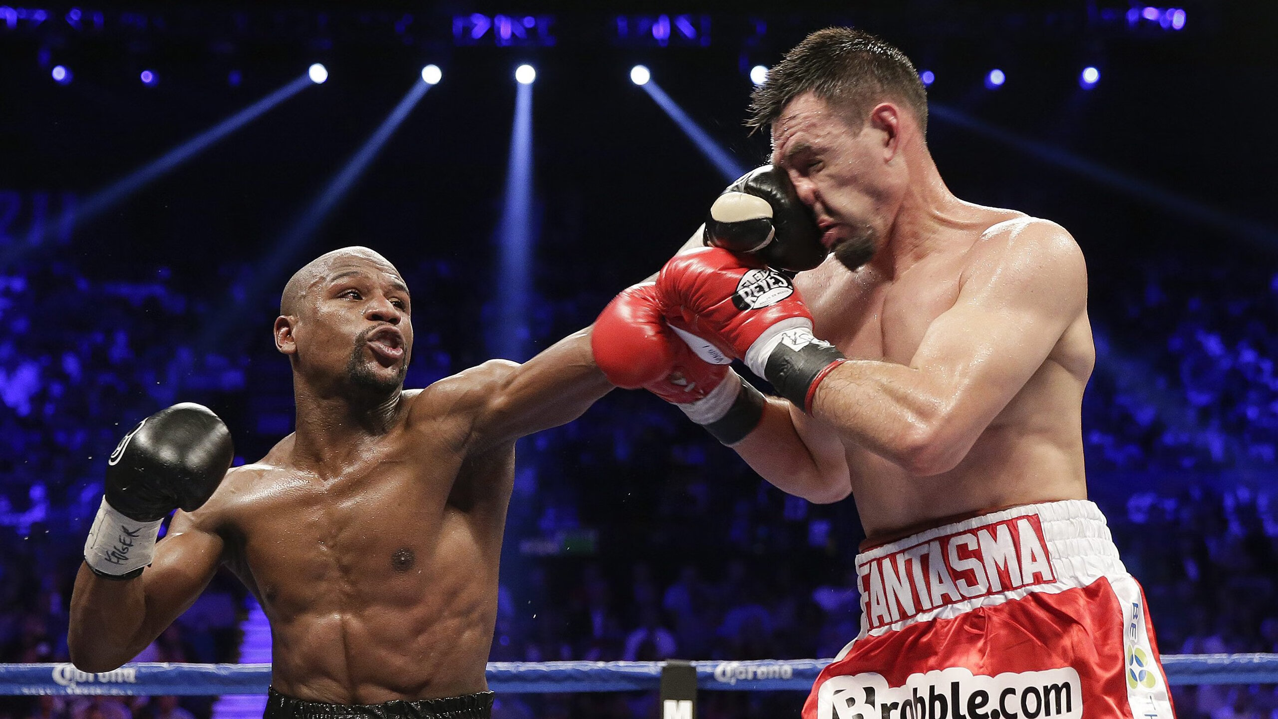 福登闪耀德甲，洪都拉斯绝境逢生，足球如何成为全球情绪的共振器？